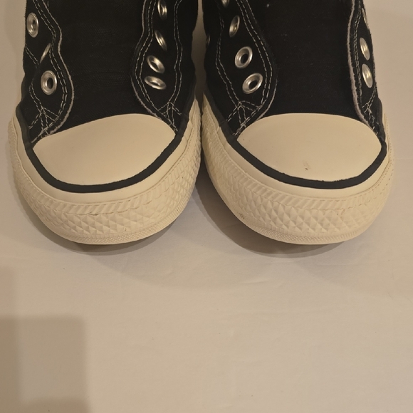 Converse Black and White High-Tops - Picture 3 of 12